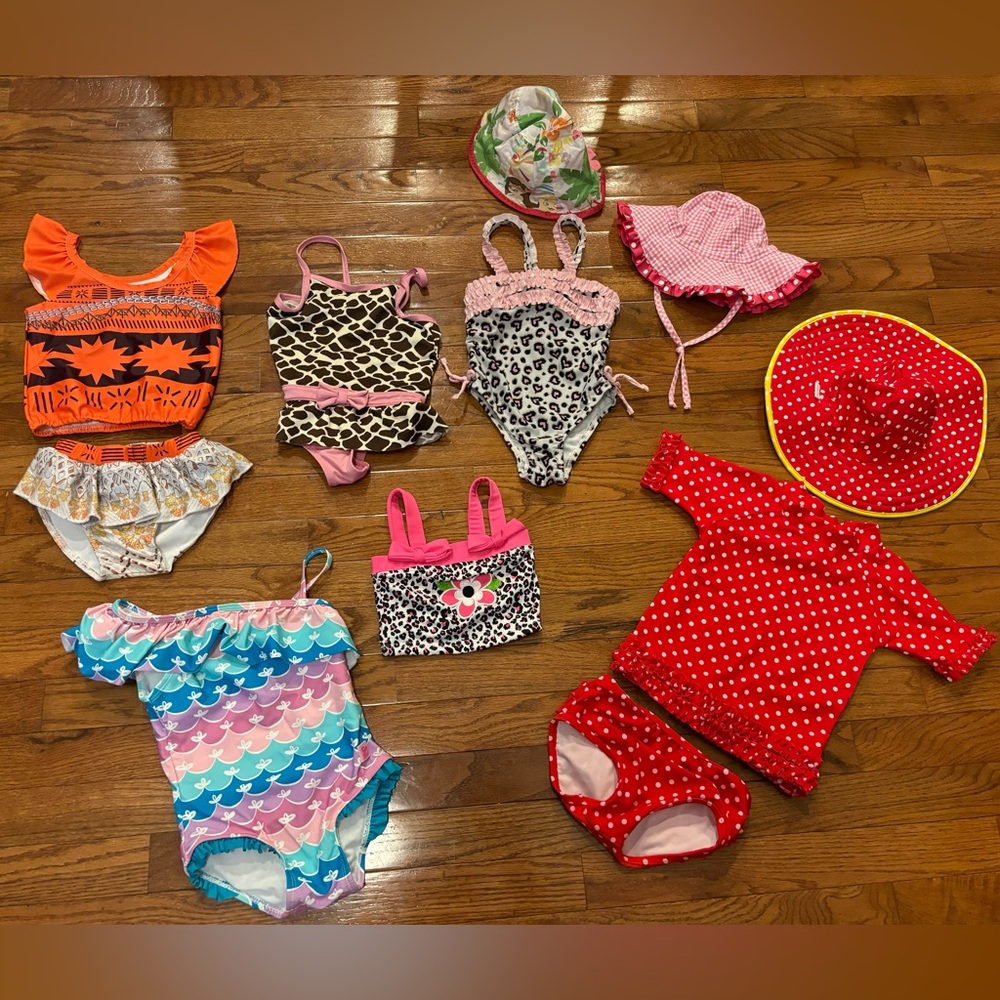 Lot 24mos-2T girls bathing suits / sun hats